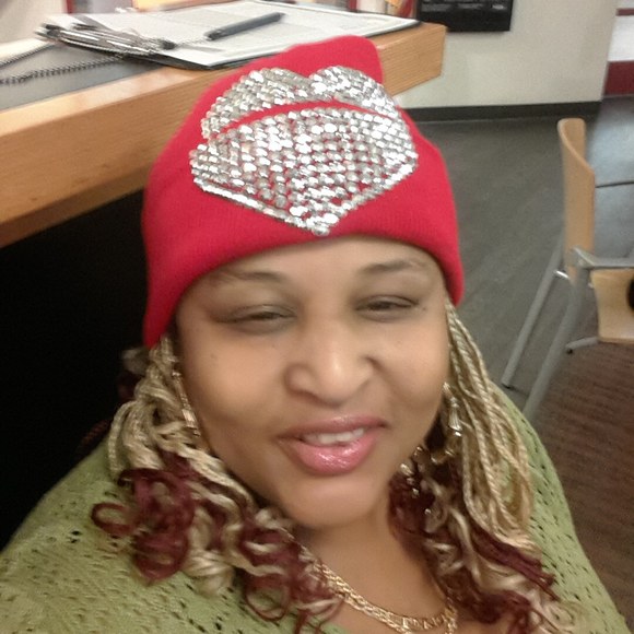 Meet your Posher, Joyce - Picture 1 of 1